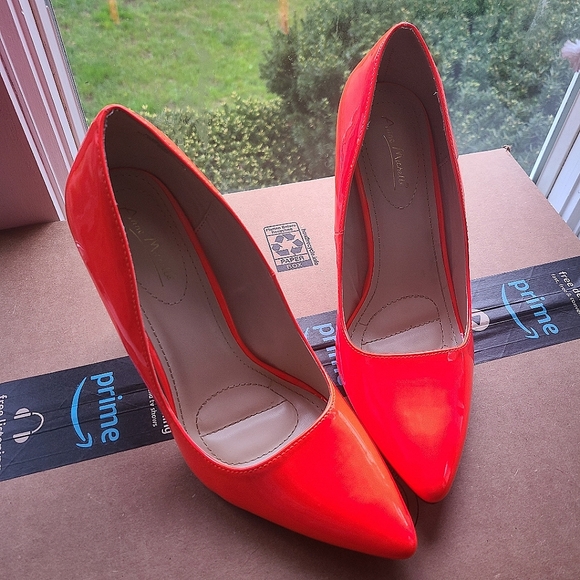 NWOT Neon Orange Anne Michelle Patent Stilettos - Picture 6 of 10